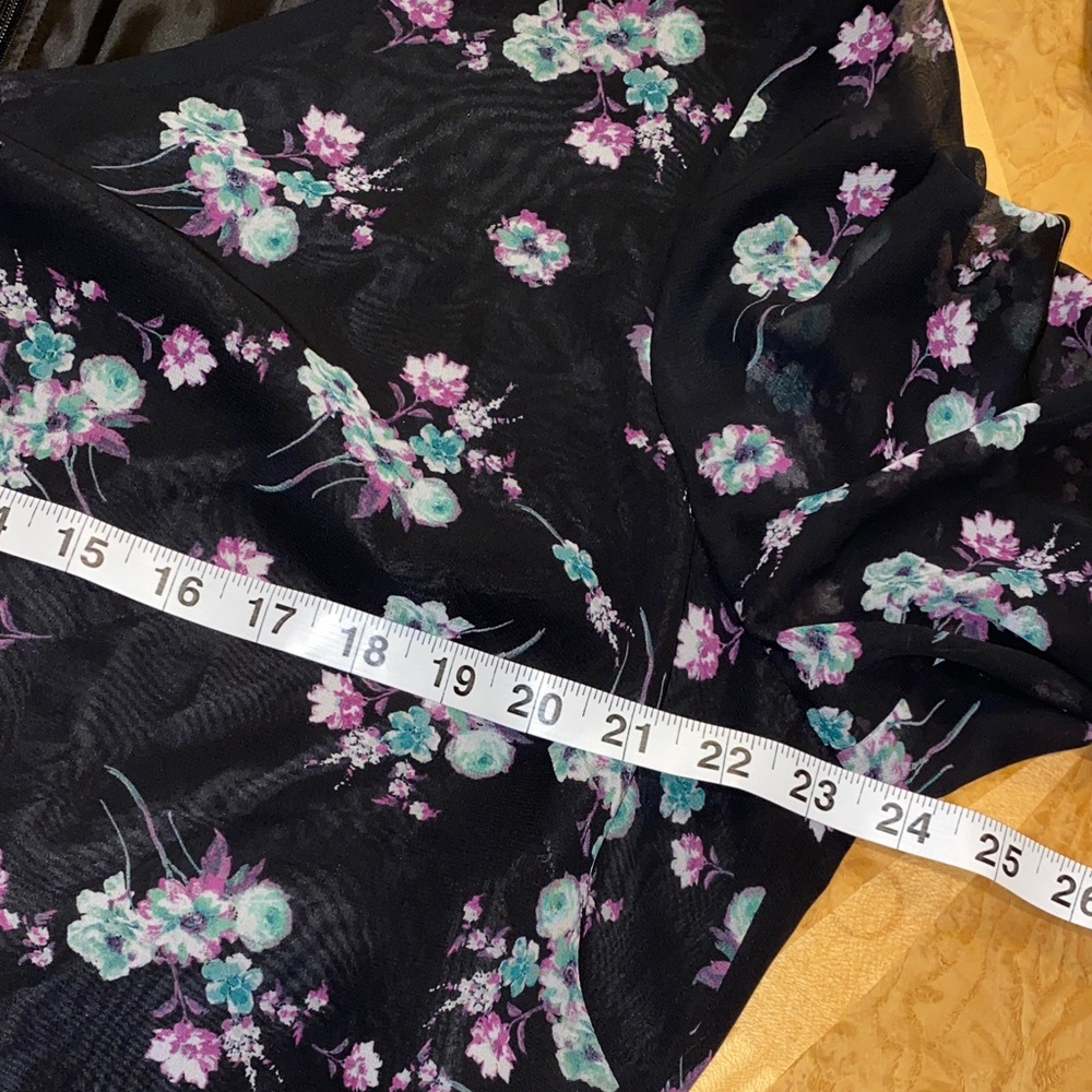 NWT!! Black Label by Evan Picone Long Sleeve Dress with Floral Pattern Size 18 - Picture 4 of 16